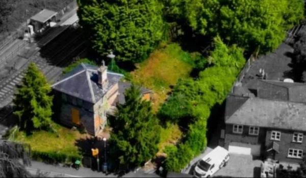 O casă din Marea Britanie se vinde cu doar 75.000 de lire. Ce se află în interior i-a îngrozit pe cumpărători