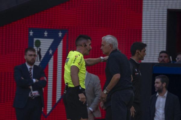 Jose Mourinho a acuzat în termeni duri arbitrajul de la Atletico Madrid - Real Madrid