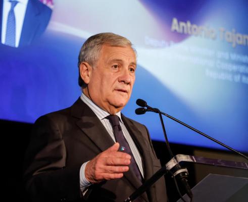 "Fustele lungi" și "mamele bune". Declarațiile vicepremierului italian Antonio Tajani care au provocat scandal