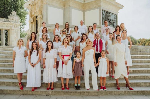 SheroTalk a ajuns la Madrid: „Prima palmă am primit-o în ziua nunții”