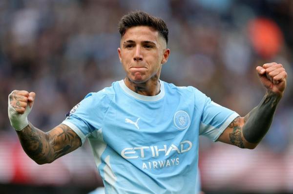 Manchester City l-a luat pe Enzo Fernandez cu 145 de milioane de euro, de la Chelsea Londra