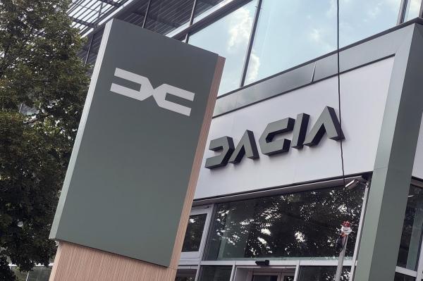 Anunț sumbru al Dacia, după cele mai slabe vânzări din ultimii 20 de ani. Dă vina și pe criza energetică