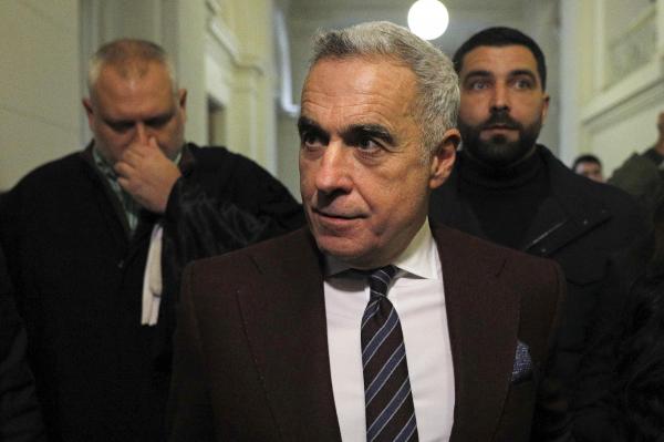 Procesul în care Georgescu şi Potra sunt acuzaţi de tentativă de lovitură de stat a început cu o amânare