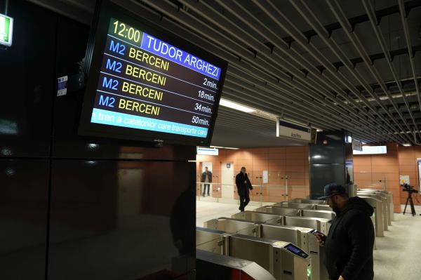 Costul real al unei călătorii cu metroul este 14 lei, spun sindicaliştii. Statul subvenţionează masiv Metrorex
