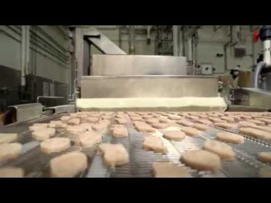 Vă place la McDonald's? VIDEO: cum se prepară chicken Mc Nuggets