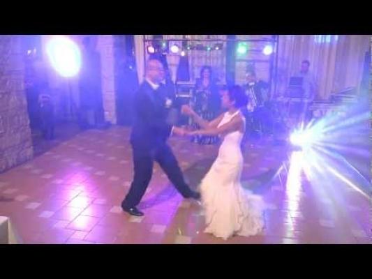 Excepţional! Primul DANS al unor ROMÂNI, viral pe internet!