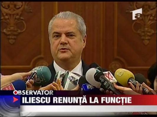 Ion Iliescu renunta la functiile din PSD