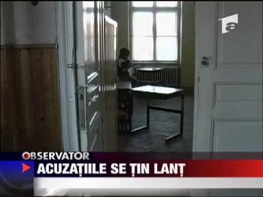 Profesoara agresiva din Arad e acuzata si de discriminare