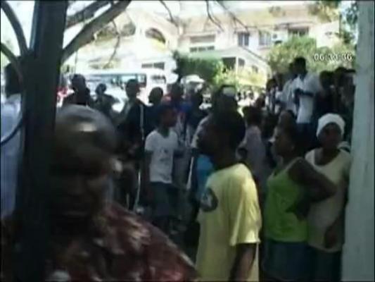 Evacuati din adaposturi