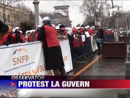 Protest in fata Guvernului