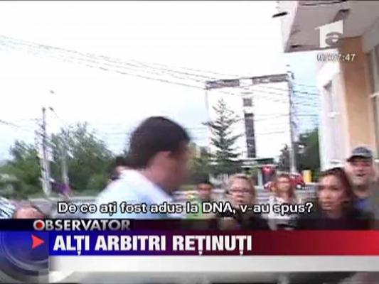 Alti arbitri retinuti!