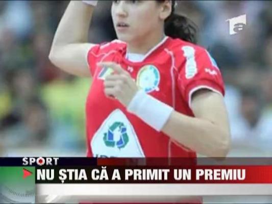Cristina Neagu nu stia ca a primit un premiu din partea IHF
