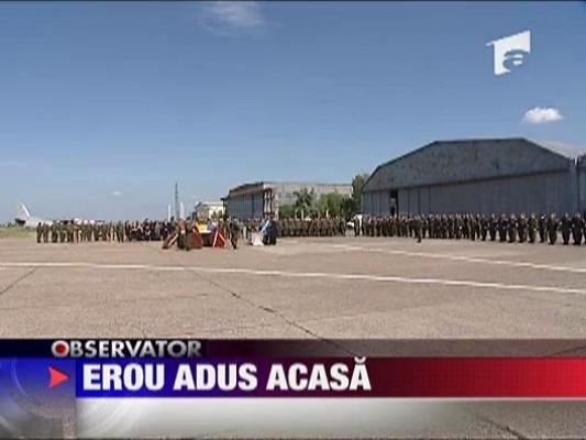 Militarul roman mort in Afganistan a fost adus acasa