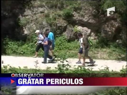 Au facut toxiinfectie alimentara la gratar