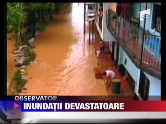 Inundatii devastatoare in Spania