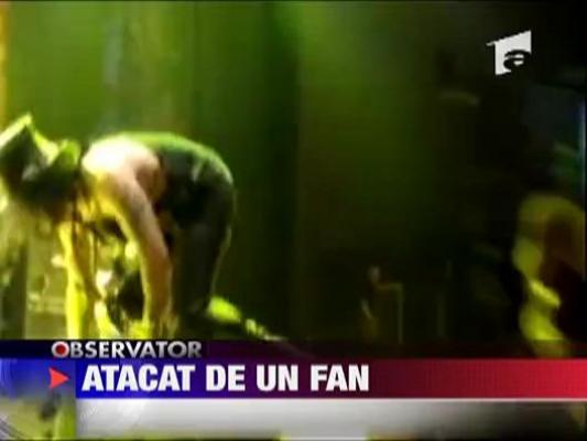 Slash, atacat de un fan