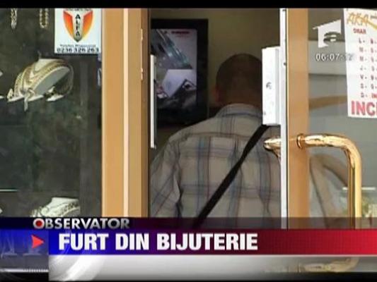 Furt din bijuterie