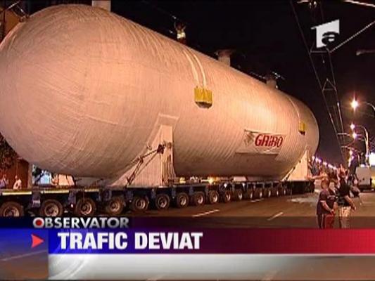 Trafic deviat, maine noapte, in Capitala