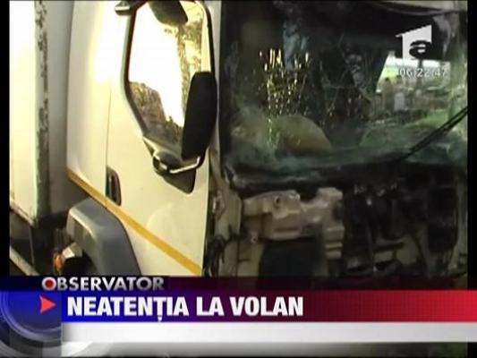 Neatentia la volan