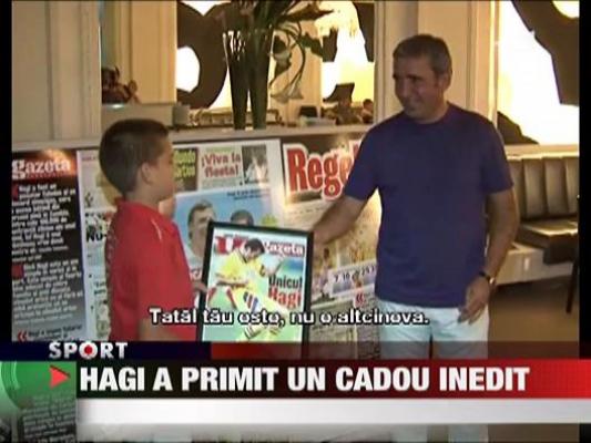 Hagi a primit un cadou inedit