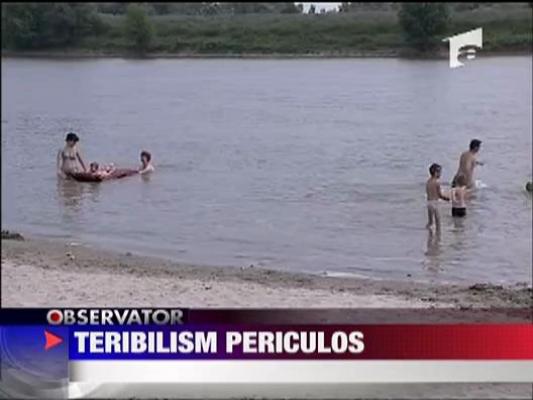 Teribilism periculos! Loviti cu skijetul