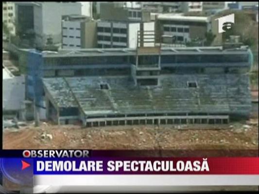 Demolare spectaculoasa