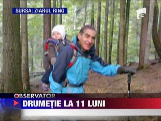 Drumetie la 11 luni