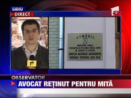 Decanul Baroului Alba, retinut pentru mita