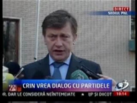 Crin Antonescu, la discutii cu reprezentantii partidelor parlamentare