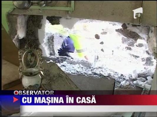Un sofer in Constanta a intrat cu masina intr-o casa