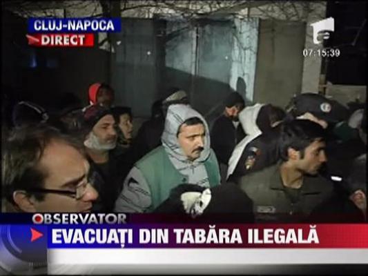 Evacuati din tabara ilegala