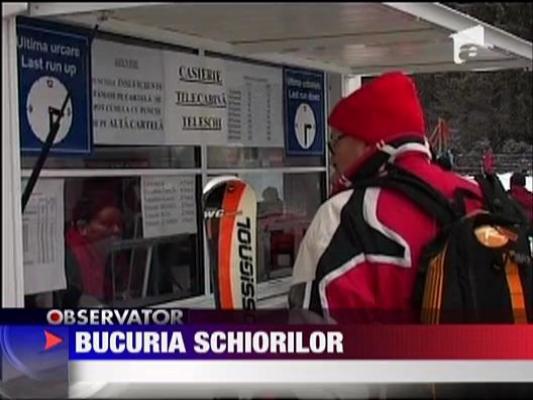 Bucurie la munte! A venit zapada