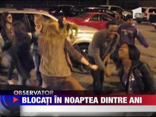 Blocati in noaptea dintre ani