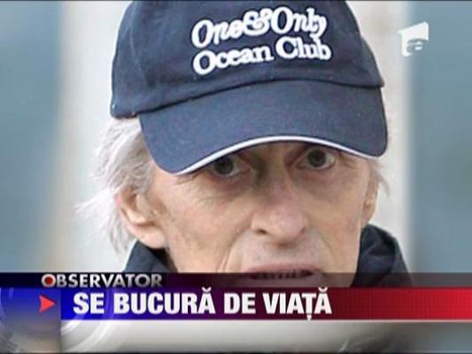 Michael Douglas se bucura de viata