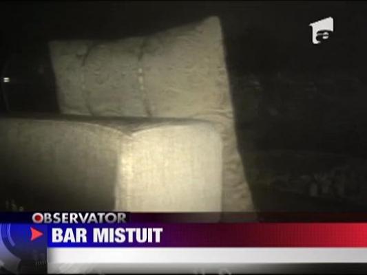 Bar mistuit de flacari in Piatra Neamt