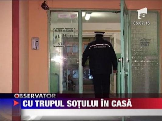 O batrana din Resita a dormit in pat cu sotul mort de o luna