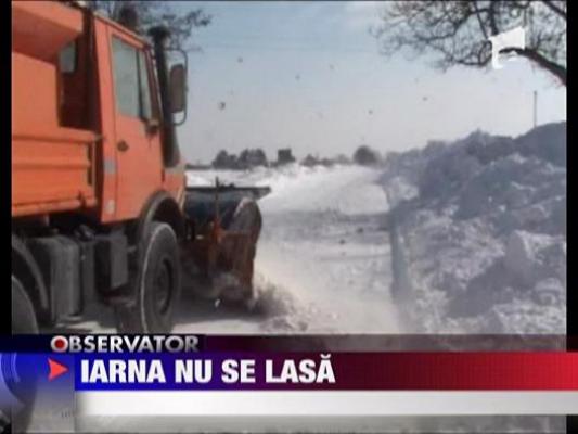 UPDATE / Un drum national si patru drumuri judetene, inchise din cauza viscolului