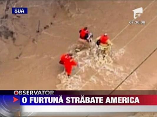 SUA lovita de tornade si inundatii
