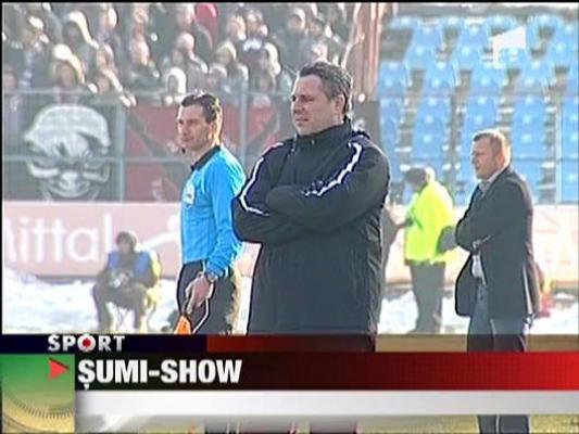 Sumudica a facut din nou show la conferinta de presa