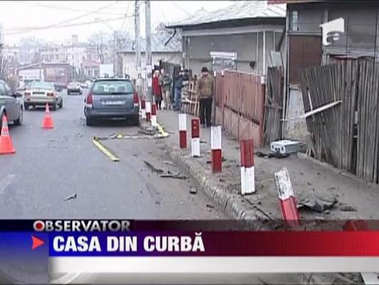 Casa din curba! 16 accidente in doua luni