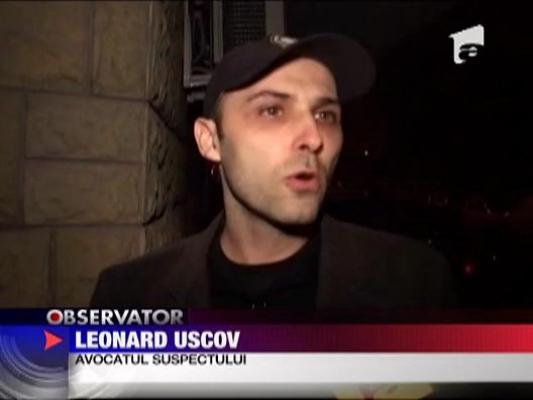 La 14 ani si-a batut, taiat si strangulat victima