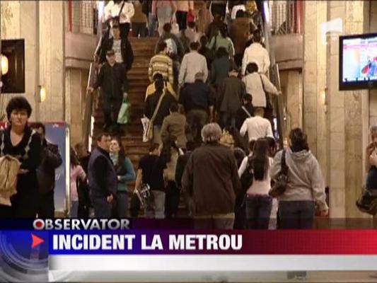 A scapat dupa ce a cazut in fata metroului