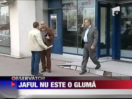 Angajatele bancii au luat jaful ca pe o gluma