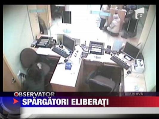 Spargatori de banci eliberati de judecatori