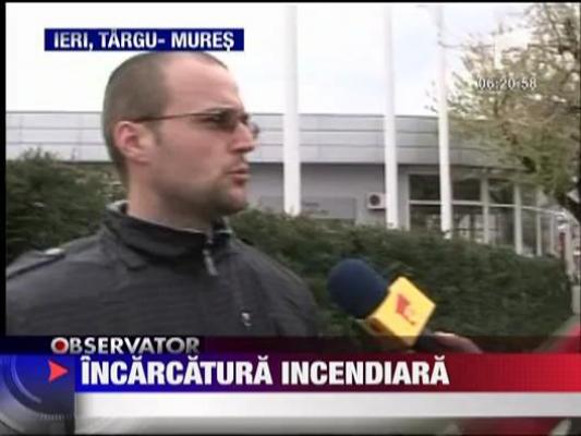 Masina incendiata in trafic