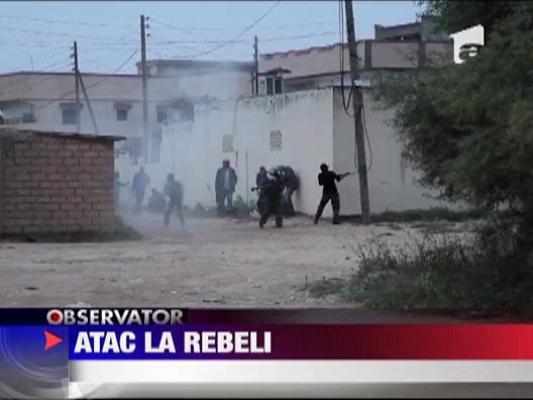 Continua atacurile din Libia