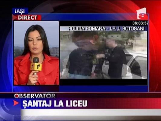 Tanar prins in flagrant, in timp ce lua taxa de protectie unui elev