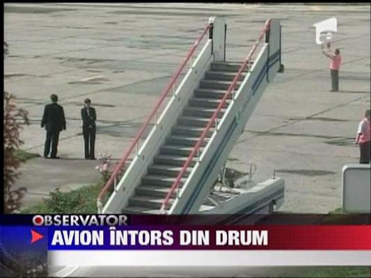 Avion intors din drum