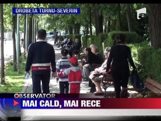 Romania, cojoc la munte, maneca scurta la ses