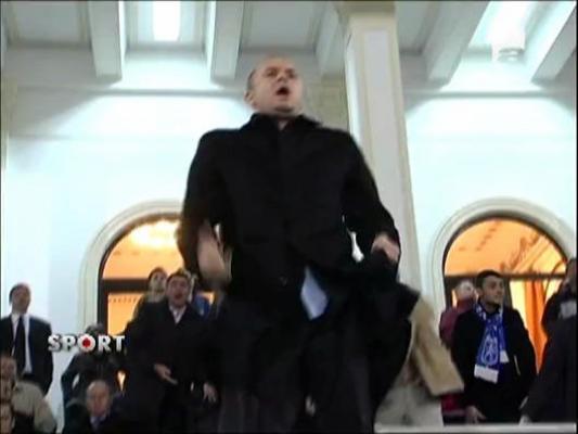 Giovanni Becali il da in judecata pe patronul Craiovei